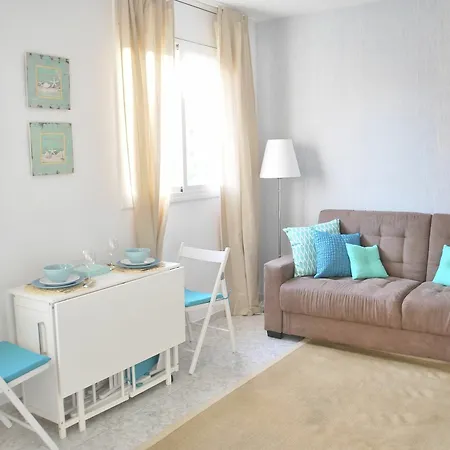 Estudio A 250 M De La Playa De Fenals Lägenhet